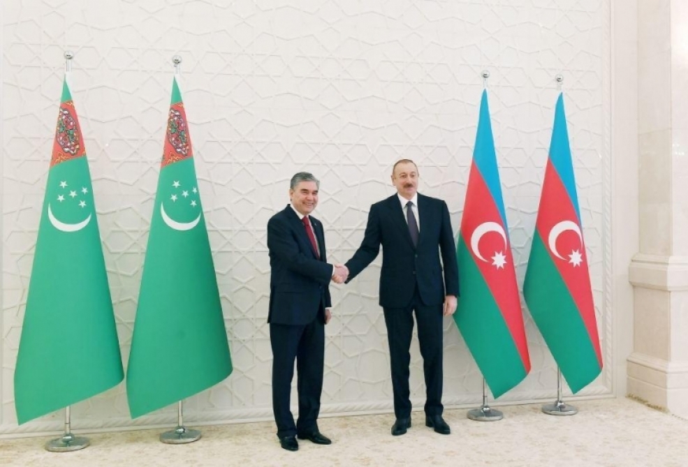 Azərbaycan və Türkmənistan prezidentləri arasında telefon danışığı olub
