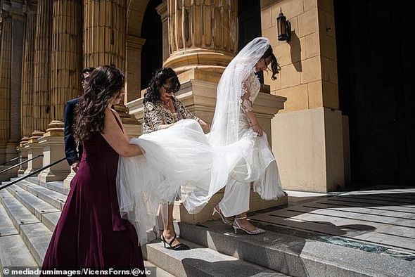 Pandemiya ilə əlaqədar boş qalan nikah mərasimində gənclərə xoş sürpriz - FOTO
