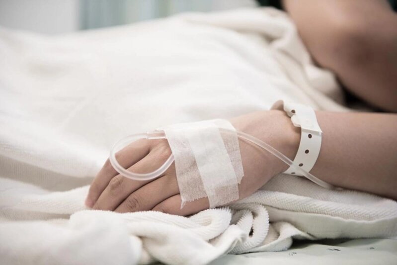 Bakıda məktəbin həyətində infarktdan ölən gəncin FOTOSU