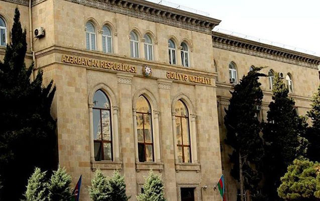 Ədliyyə Nazirliyinin işçilərinin maaşlarına əlavələr ediləcək