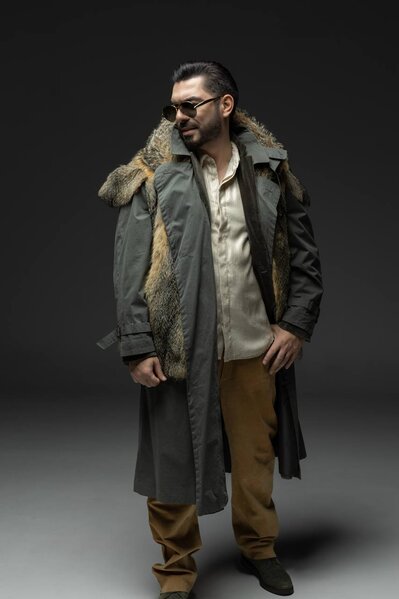 Yaşardan yeni tərzdə FOTOLAR