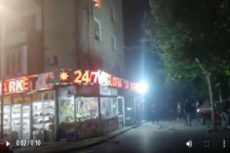 Bakıda yaşayış binasındakı yanğın söndürüldü - VİDEO