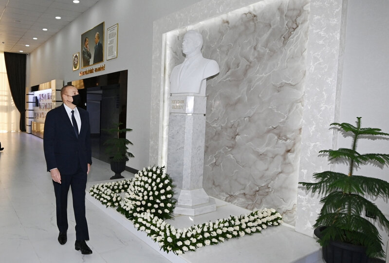 Prezident AZƏRTAC-ın yeni binası ilə tanış oldu - FOTOLAR