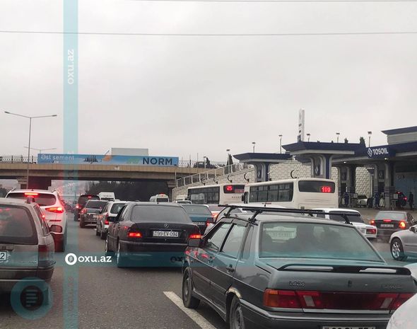 Bakı-Sumqayıt yolunda uzun tıxac - FOTO