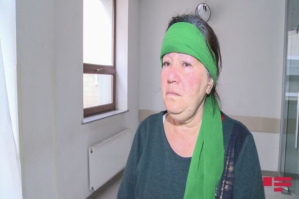 Şizofreniya xəstəsinin gəlinlərini öldürmək cəhdi: İki övladı qaçıb, beş yaşlı uşaq isə... - FOTO