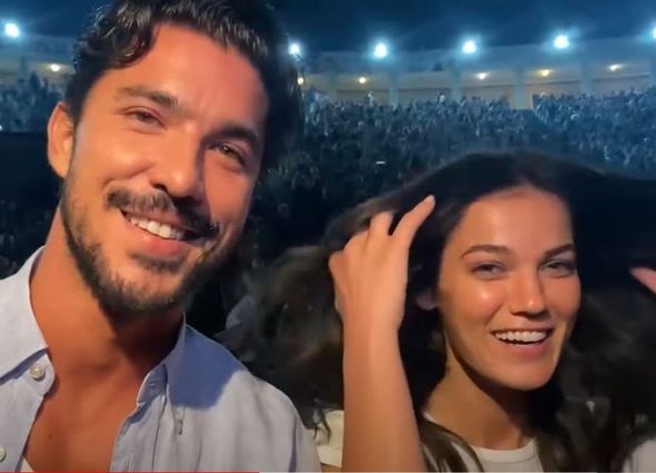Pınar Dəniz və Kaan Yıldırım ilk dəfə əl-ələ görüntüləndilər - FOTO