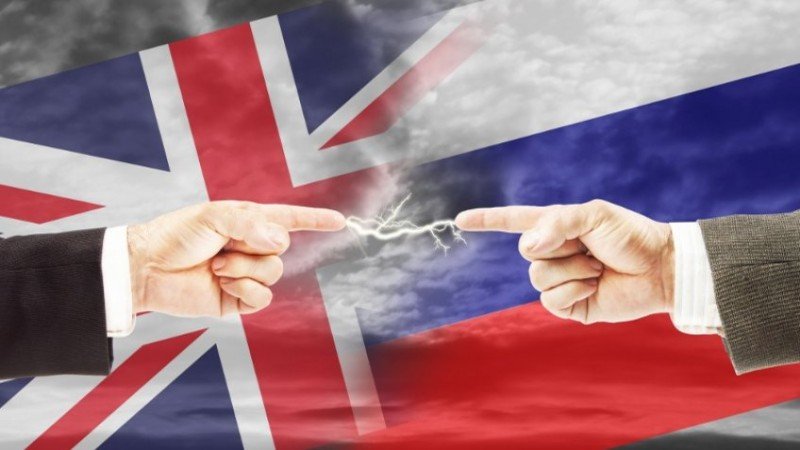 Kremldən Britaniyaya ŞOK HƏDƏ - Kəşfiyyat məlumatı qalmaqalı