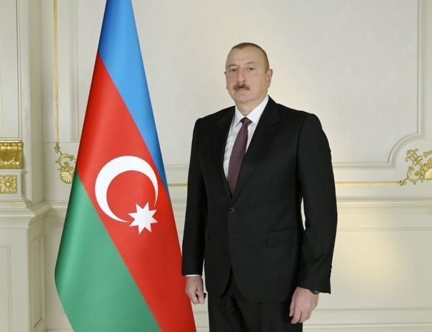 İlham Əliyev azərbaycanlı şahmatçını təltif etdi