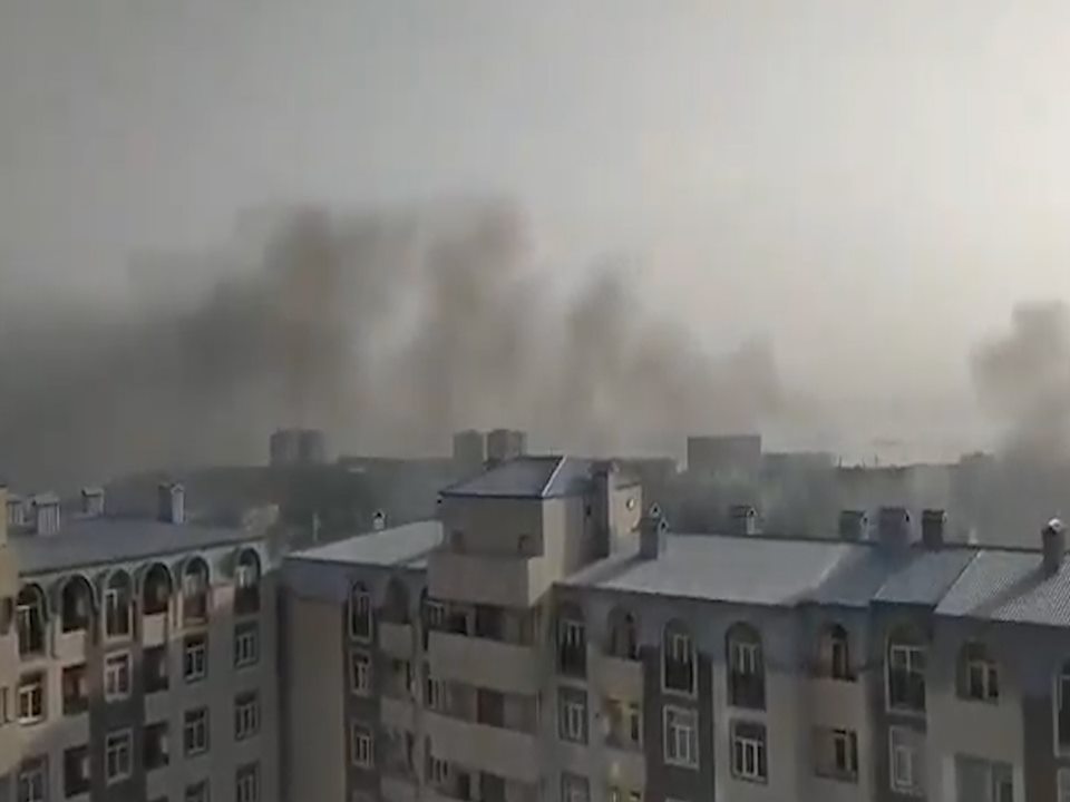 Yandırılan tullantılar Günəşlini tüstüyə qərq etdi - VİDEO