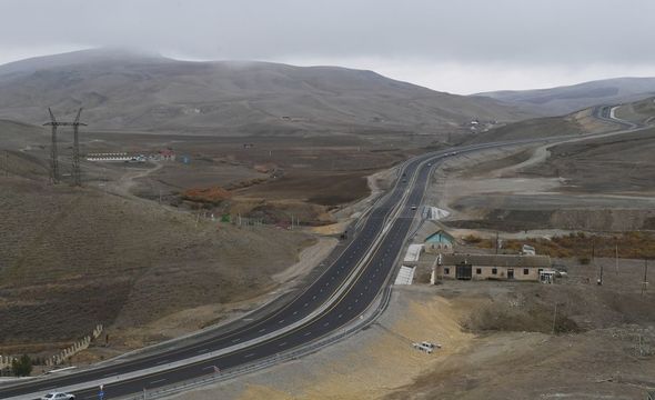 İlham Əliyev Bakı-Şamaxı-Yevlax yolunun açılışında iştirak edib - YENİLƏNİB+FOTO