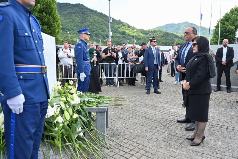 Sahibə Qafarova Srebrenitsa qurbanlarını yad etdi - FOTOLAR