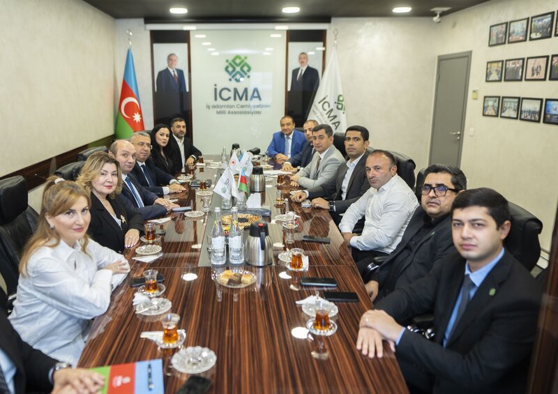 Qanvermə aksiyasında fəal iştirak edən şirkət rəhbərləri ilə görüş keçirildi - FOTOLAR