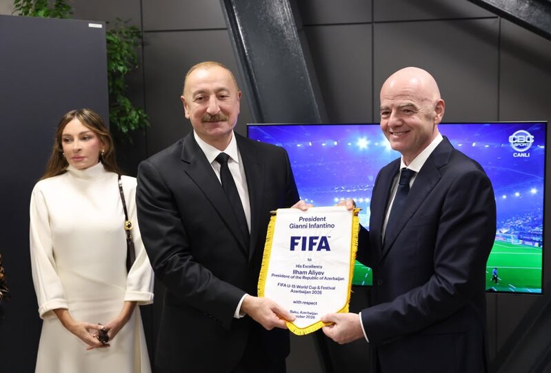 Prezident İlham Əliyev FIFA U-15 dünya çempionatının və festivalının açılış mərasimini izləyib - FOTOLAR