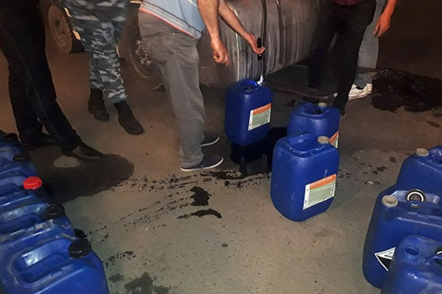 Avstriyaya "kişmiş" aparırdılar, 281 kq heroinlə saxlanıldılar - VİDEO