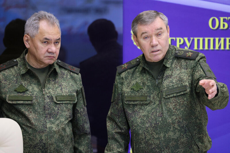 Peskov: Rusiya Şoyqu və Gerasimov haqqında həbs orderlərini tanımır