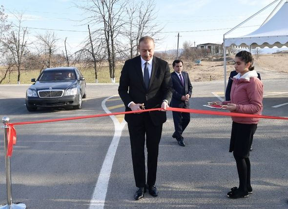 Prezident İlham Əliyev Daş Salahlı-Ürkməzli-Dəmirçilər avtomobil yolunun açılışında - FOTO