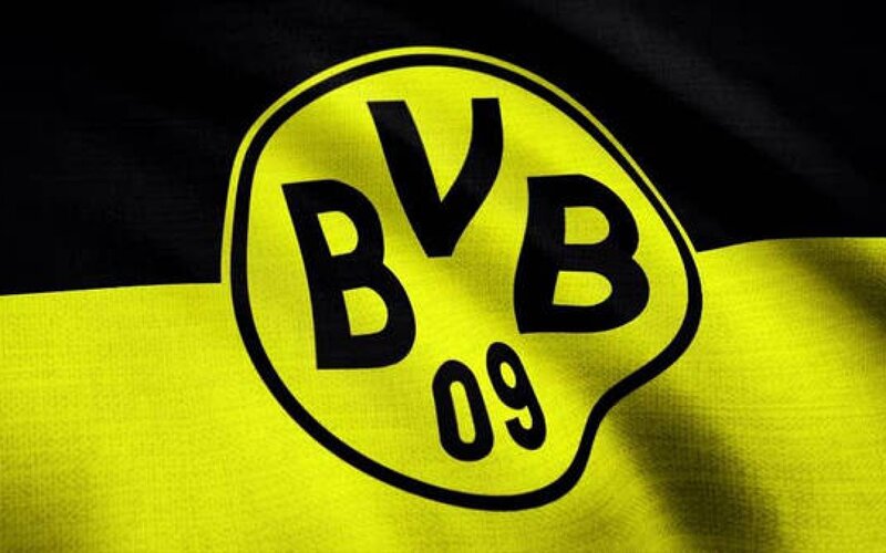 İngiltərə nəhənginin futbolçusu 