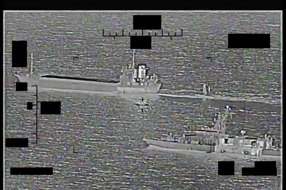 SEPAH tərəfindən qaçırılan ABŞ-a məxsus pilotsuz kater saatlarla təqibdən sonra azad edildi - FOTO + VİDEO