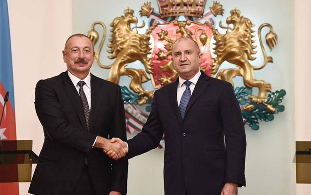 Rumen Radevdən İlham Əliyevə təbrik