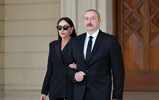 Prezidentlə xanımı Antalyada tədbirdə iştirak edir