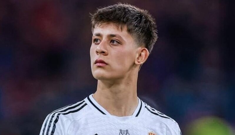 Arda Gülərə fantastik TƏKLİF: 350 milyon avro, 2 otel, 7 VİLLA