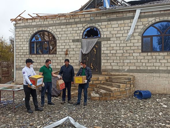 Könüllülər Vətən müharibəsində zərərçəkmişlərə dəstək oldu - FOTO