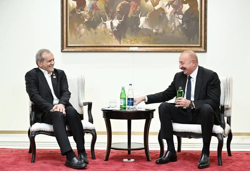 Bir stəkan su ilə dünyaya diplomatiya dərsi - Deputat yazır