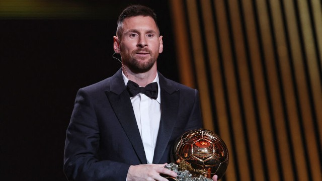 Messi Barselona prezidenti ilə şəkil çəkdirməkdən imtina etdi