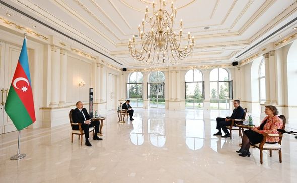 İlham Əliyev Niderlandın Azərbaycana yeni təyin olunmuş səfirini qəbul edib - YENİLƏNİB + FOTO/VİDEO