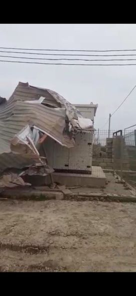 Güclü külək bəzi rayonları işıqsız qoydu - FOTO