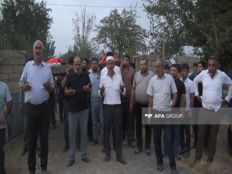 Su kanalında batan iki qardaş dəfn olundu - FOTO
