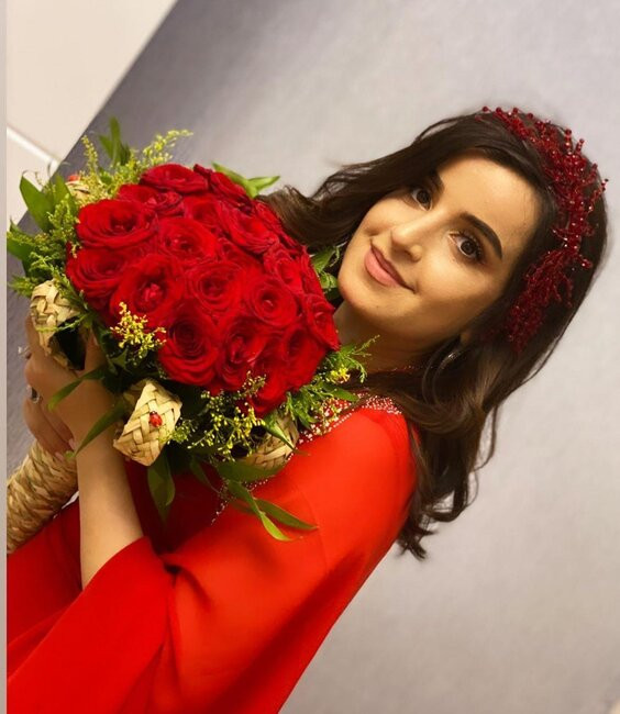 Azərbaycanlı xanəndənin nişanı olub-FOTO