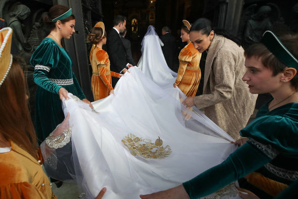 Rusiyada monarxiyanın qayıdışı: 120 ildən sonra Romanovlar sülaləsində toy - FOTO/VİDEO