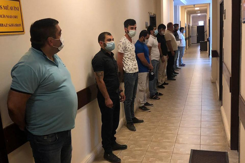 Bakıda yas mərasimi təşkil etmək istəyənlər cəzalandırıldı