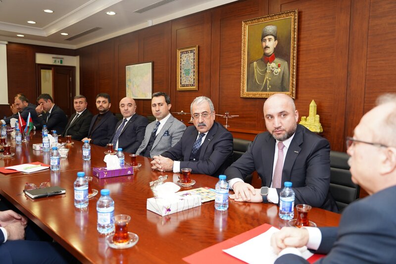 MÜSİAD Azərbaycan İdarə Heyətinin üzvləri Türkiyənin yeni səfirini ziyarət etdilər