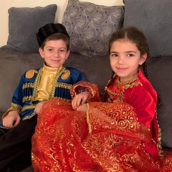 ABŞ-da 10 yaşlı azərbaycanlı təhsildə xüsusi müvəffəqiyyətlərinə görə Prezident mükafatı alıb - FOTO