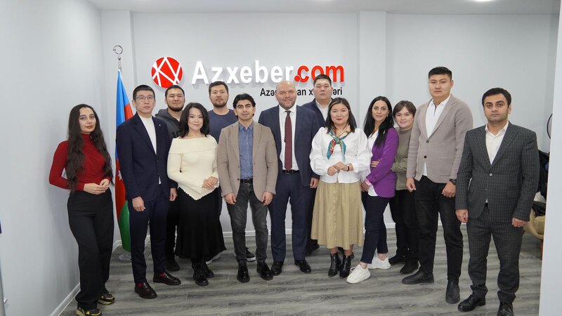 Qazaxıstandan gələn nümayəndə heyəti 'Azxeber Media'nı ziyarət etdi - FOTOLAR