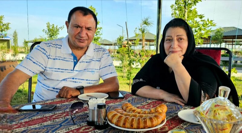 Cavad Rəcəbov xanımının üzünü göstərdi - FOTO
