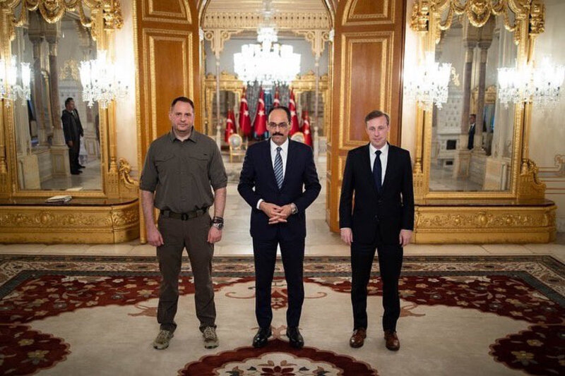 Ceyk Sallivan, İbrahim Kalın və Andrey Yermak arasında görüş keçirildi