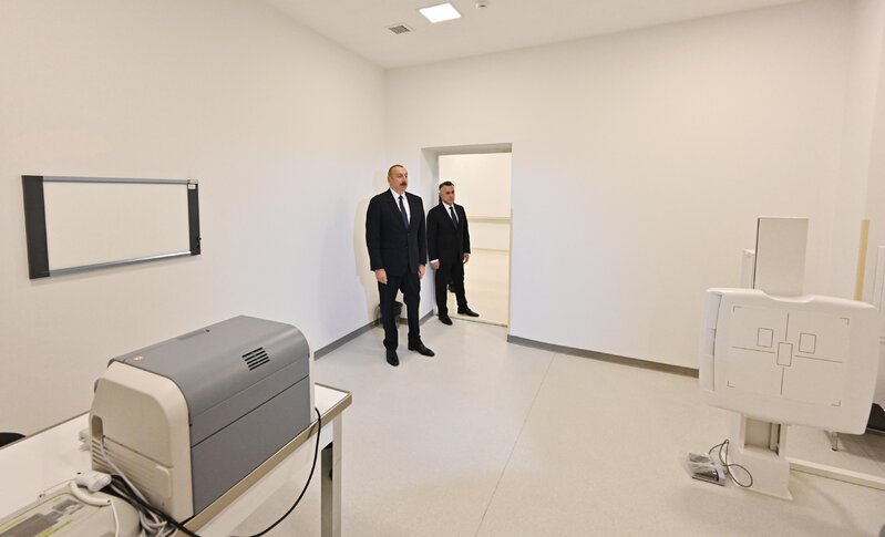 İlham Əliyev Bakıda sanatoriyanın açılışında iştirak etdi - FOTOLAR