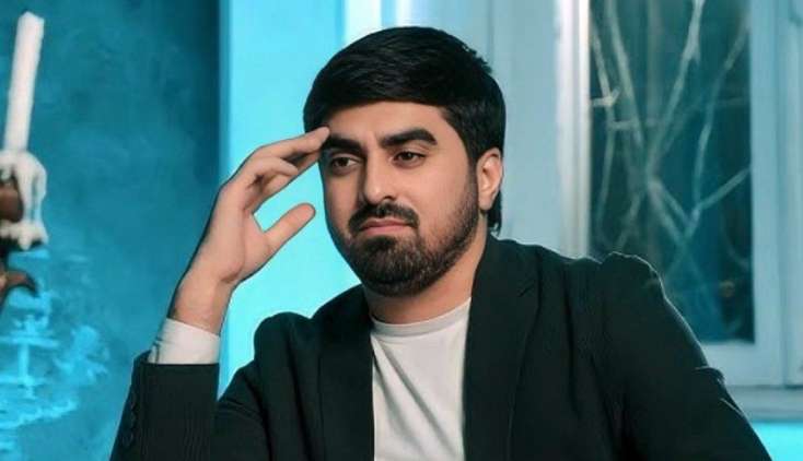 Səhnə müğənninin yeridir və boş olmalıdır' - Pünhandan tənqidlərə cavab