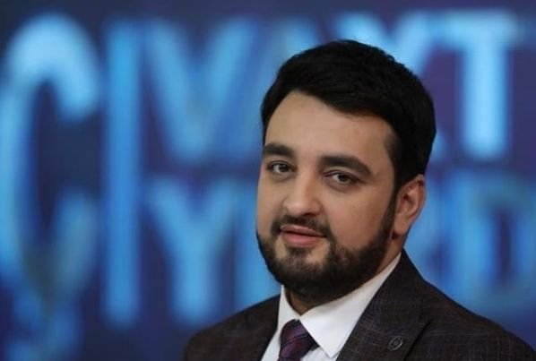 Dayım özündən 10 yaş böyük xanımla ailə qurub' - Zaur Nəbioğlu