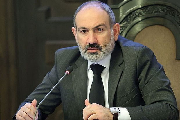 Paşinyan Azərbaycan bayrağını yandıran şəxsi televiziyadakı işindən qovdu