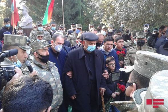 Şəhid polkovnik Babək Səmidli dəfn olunub - FOTO