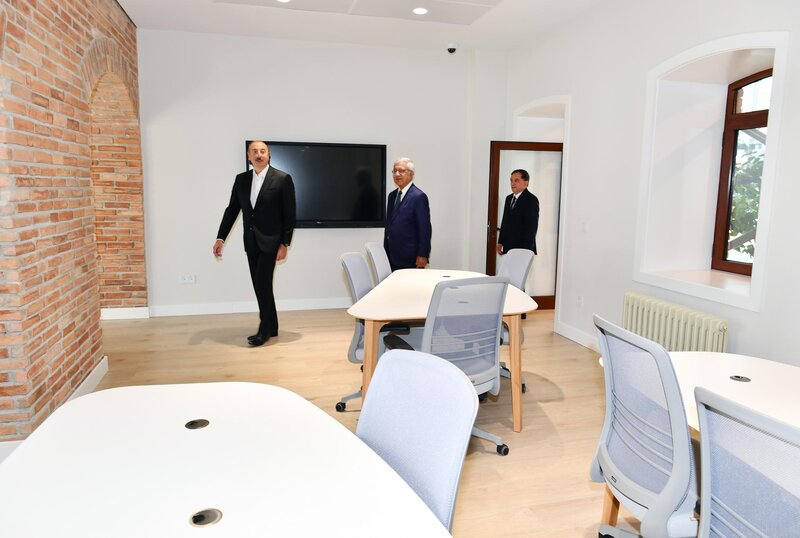 Prezident Qazax Müəllimlər Seminariyasında yaradılan şəraitlə tanış olub - FOTO