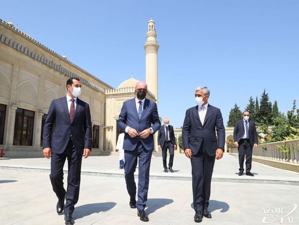 Avropa İttifaqı Şurasının Prezidenti Şamaxı Cümə məscidində - FOTO