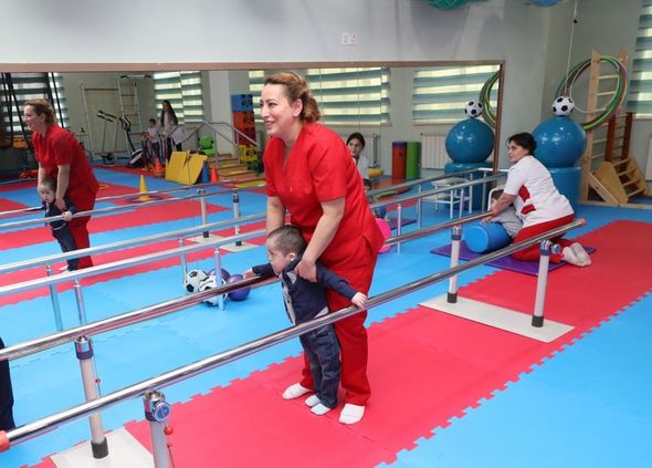 Mehriban Əliyeva Uşaq Psixonevroloji Mərkəzində əsaslı təmirdən sonra yaradılan şəraitlə tanış olub - FOTO