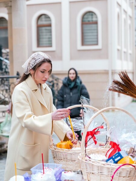 Prezidentin gəlini Pasxa bayramını qeyd etdi - Fotolar