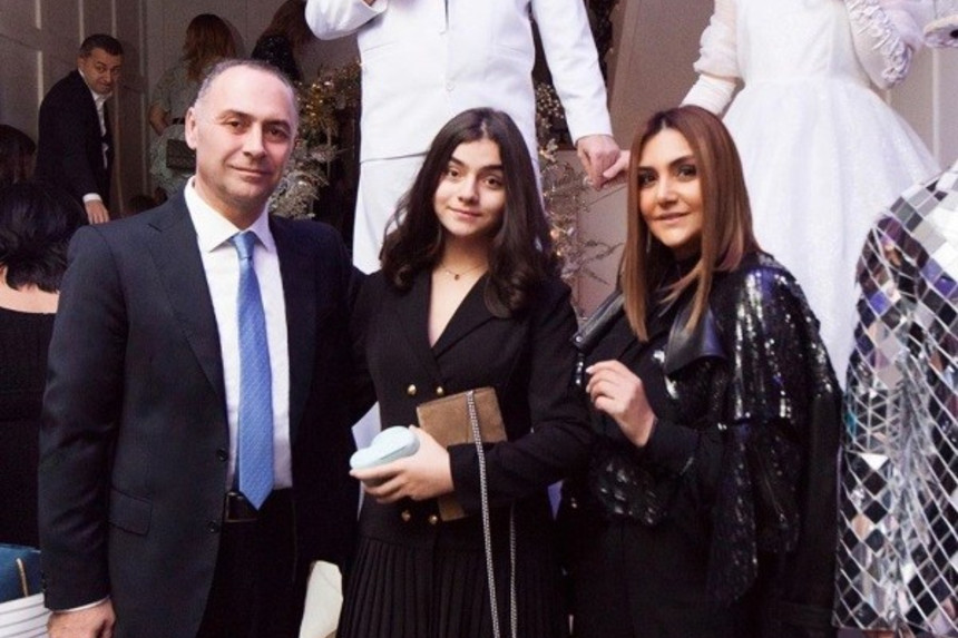 Zülfiyyə Xanbabayeva ərinin ad gününü belə təbrik etdi - FOTO