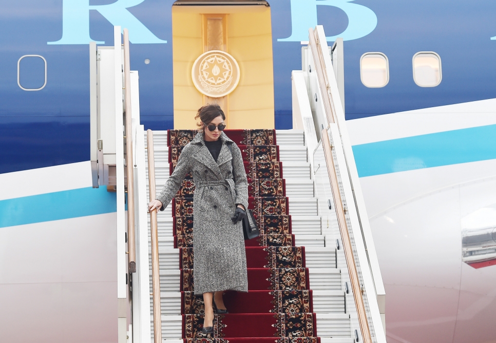 Mehriban Əliyeva Rusiyaya rəsmi səfər edib - FOTO